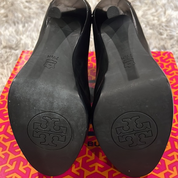 Tory Burch bootie - Picture 2 of 6